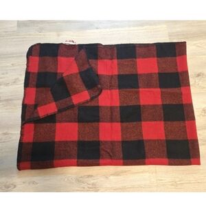 Vintage Marlboro Country Store 54"×72" Wool Blanket Buffalo Plaid Red Black